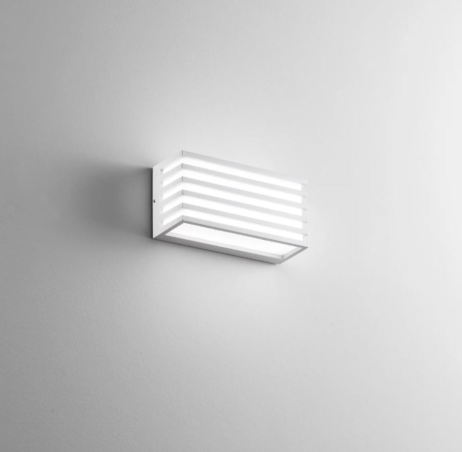 Applique LED alluminio diffusore policarbonato 12W 1440LM CCT bianco-antracite e corten IP54 Applique LED alluminio diffusore policarbonato 12W 1440LM CCT bianco-antracite e corten IP54